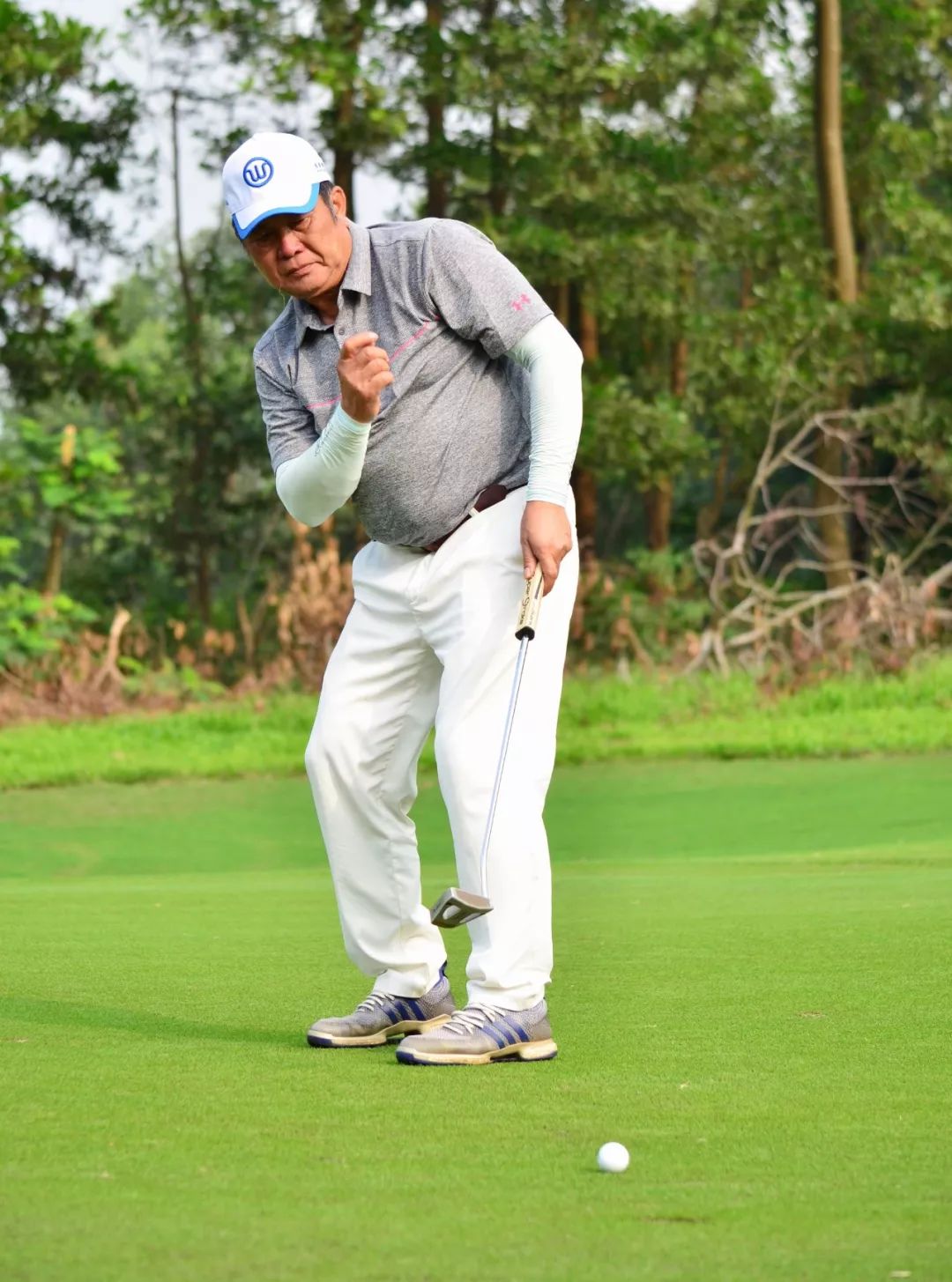 雷速-高尔夫锦标赛焦点战：中原天狼队鏖战东城白虎队，新星闪耀。主场山呼海啸的简单介绍