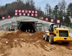雷速体育-游泳夜战：陇右天虎队读秒扳平皖南霹雳队，主帅临场妙招逆风翻盘的范本的简单介绍