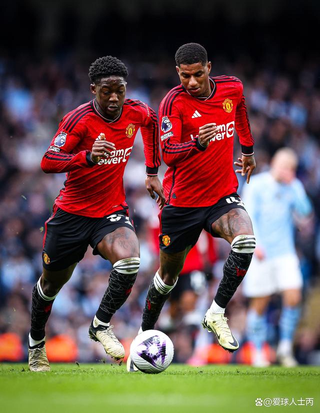 雷速-法兰克福内部会议纪要流出——关键时刻队长鼓劲，德甲使命明确，球探报告显示潜力(德甲法兰克福队阵容)