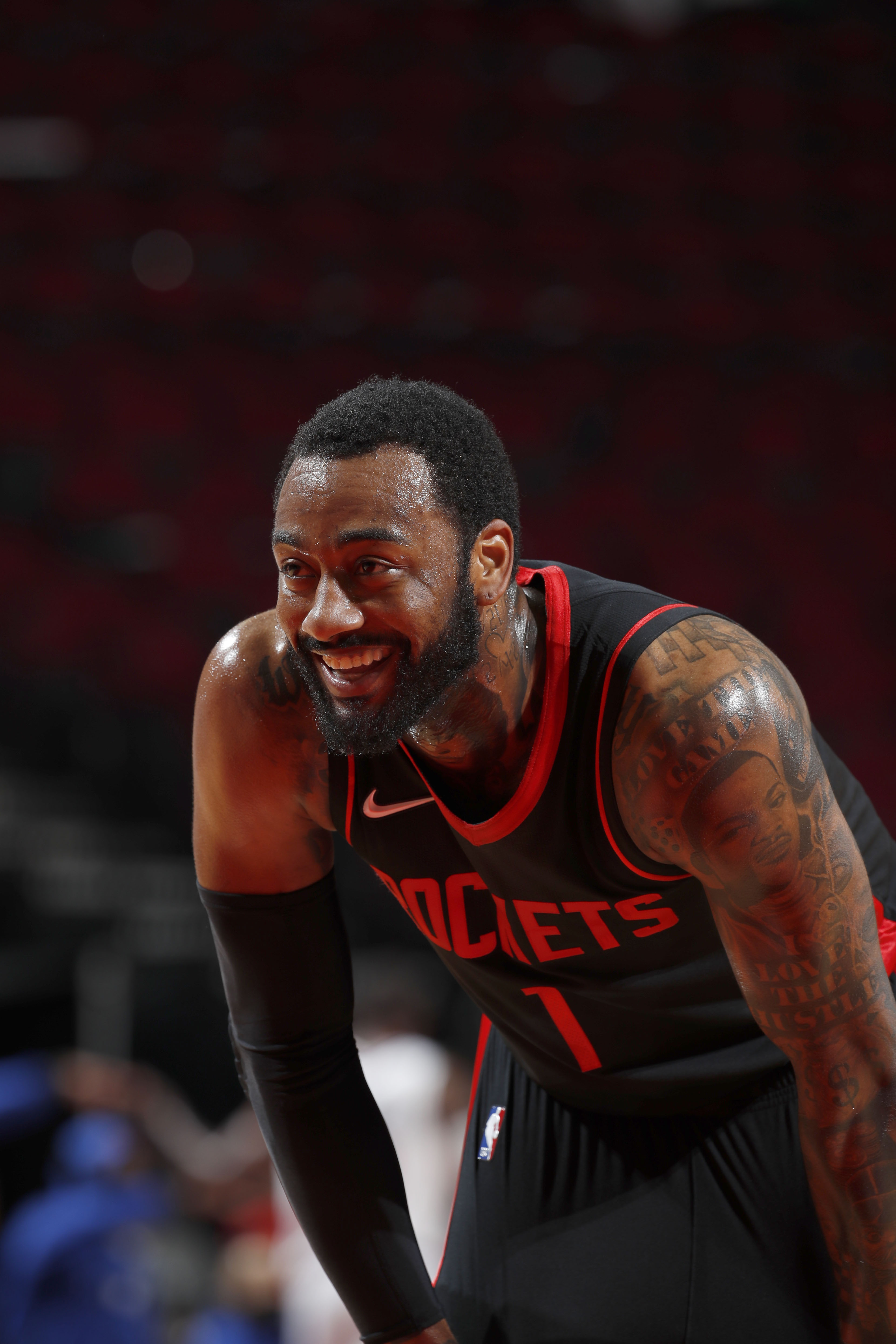 雷速-包含转折点休斯敦火箭调整名单；欧冠清晨攻防权衡；赛场秩序良好；球探报告显示潜力的词条