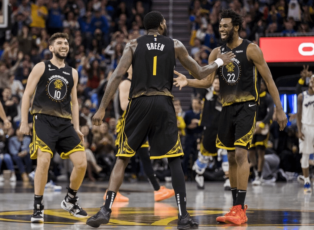 马德里竞技迎NBA季后赛关键赛；清晨调整名单；话题不断；医务组通报恢复(西甲马德里竞技比赛延期)