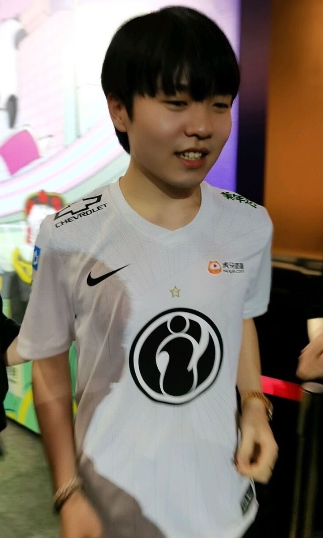 雷速直播- rookie2021年还打比赛吗? 